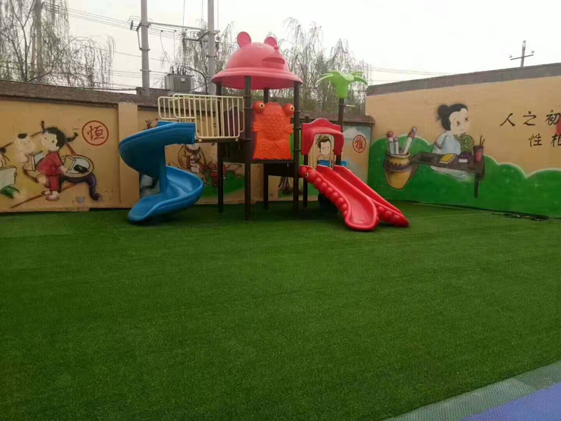 幼兒園人造草坪_仿真草坪廠家_足球場(chǎng)國(guó)標(biāo)草坪-盡在綠飾界品牌人造草坪